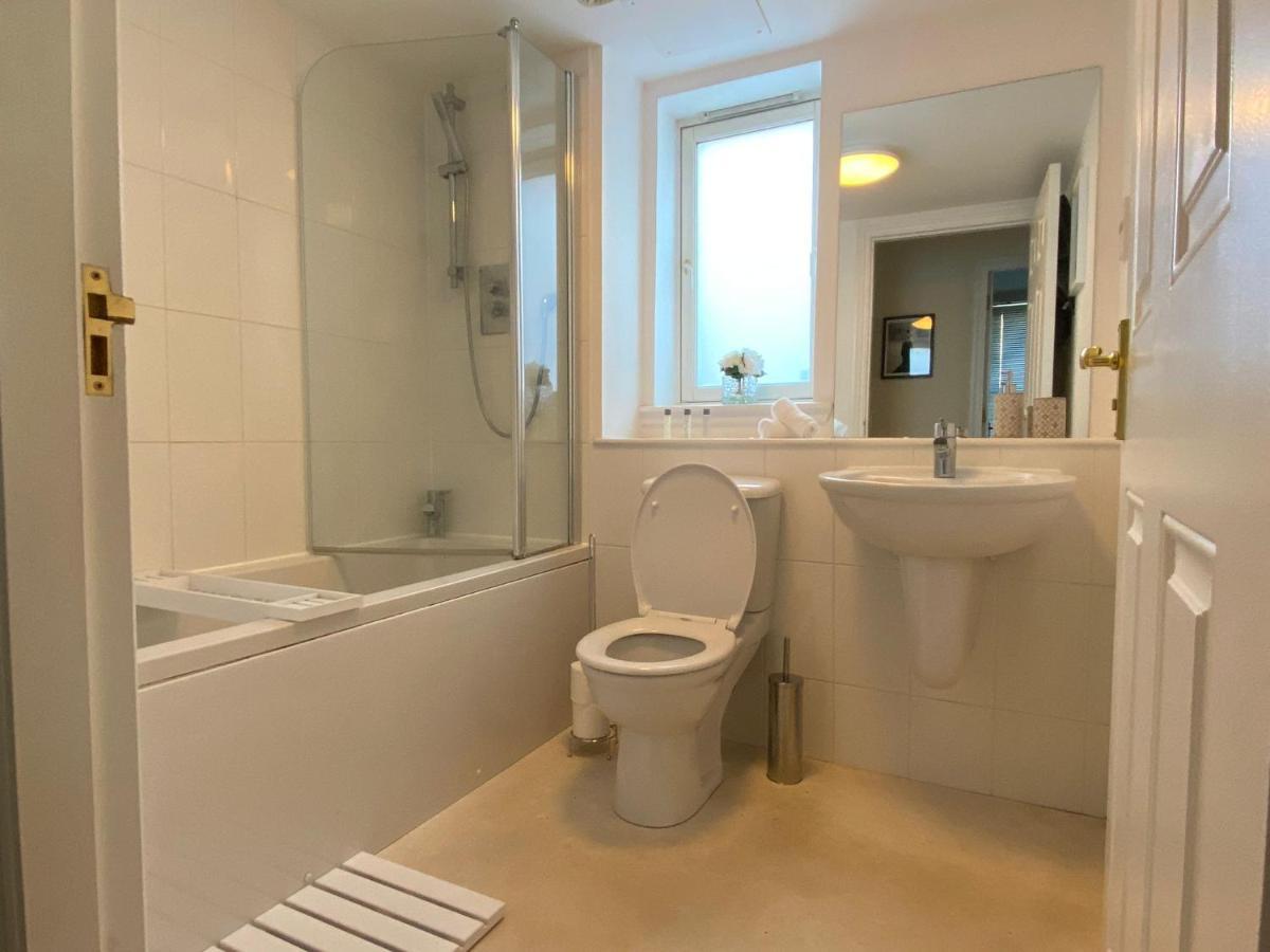 Maltings Apartment - Spacious 2 Bed Ground Floor Apartment كيركالدي المظهر الخارجي الصورة